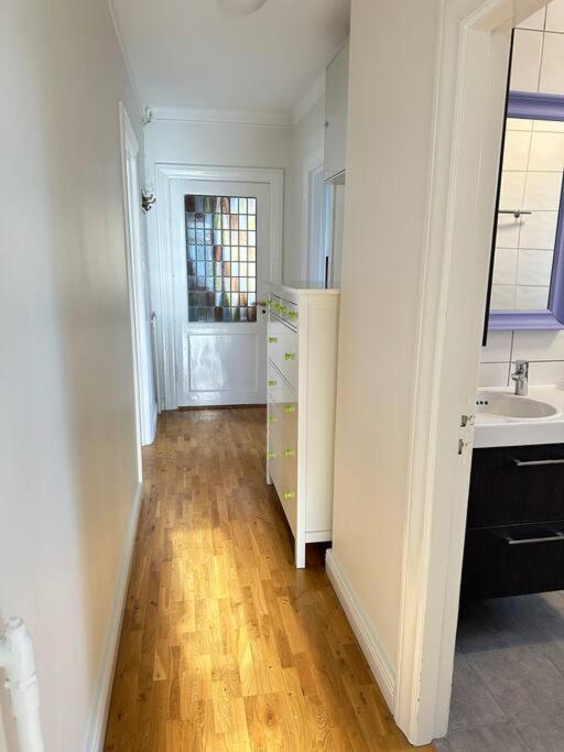 Beautiful 2 Bedroom Apartment Downtown レイキャヴィーク エクステリア 写真